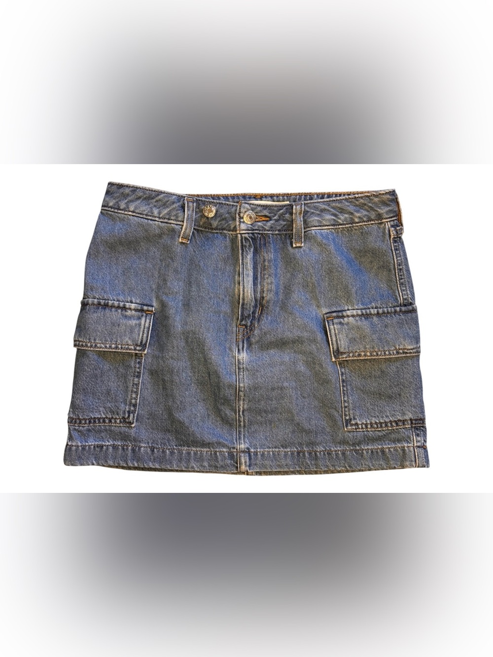 Levi’s 94 Cargo Skirt Size 26 Denim Mini Blue Jean Utility Pockets Y2K